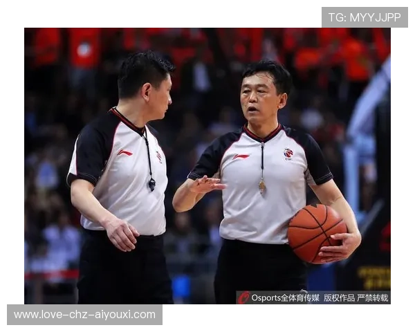 MLB外场冲刺接杀成为赛季最佳回放之一